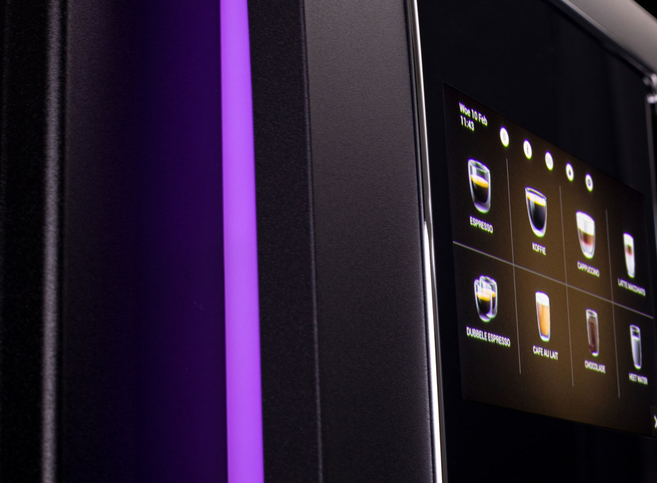 Gio-Coffee-Magenta-Touch