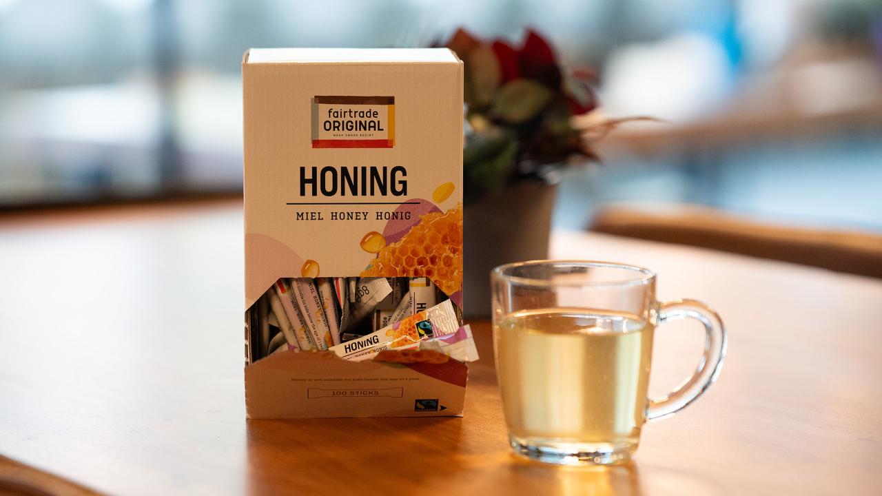 Honingsticks voor in je koffie of thee bij Gio Coffee