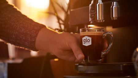 Gio Coffee instant koffiemachine op kantoor