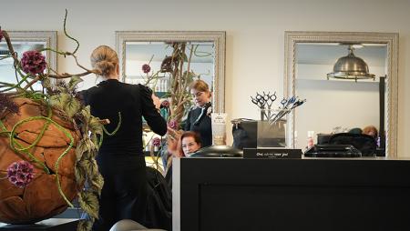 Koffie in de salon van Gio Coffee