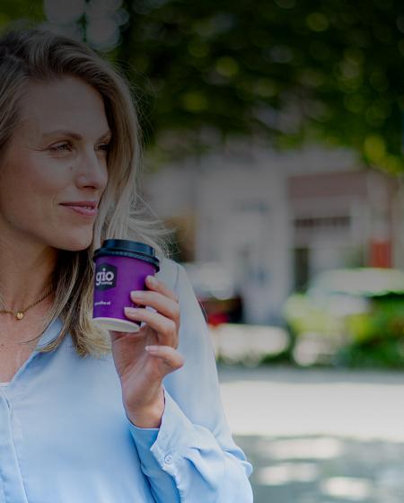 Geniet van een coffee-to-go met Gio Coffee zakelijk