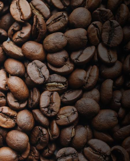 Koffiebonen van over de hele wereld voor koffie op kantoor