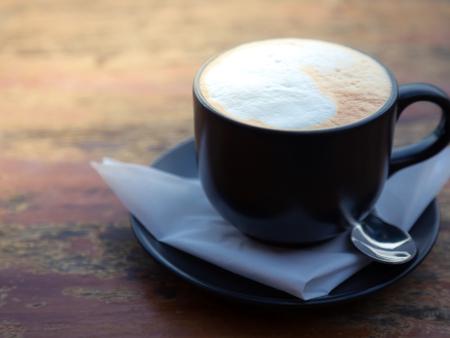 Een cappuccino met mooie laag melkschuim