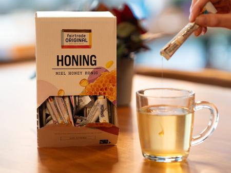 Honing in de thee bij Gio Coffee