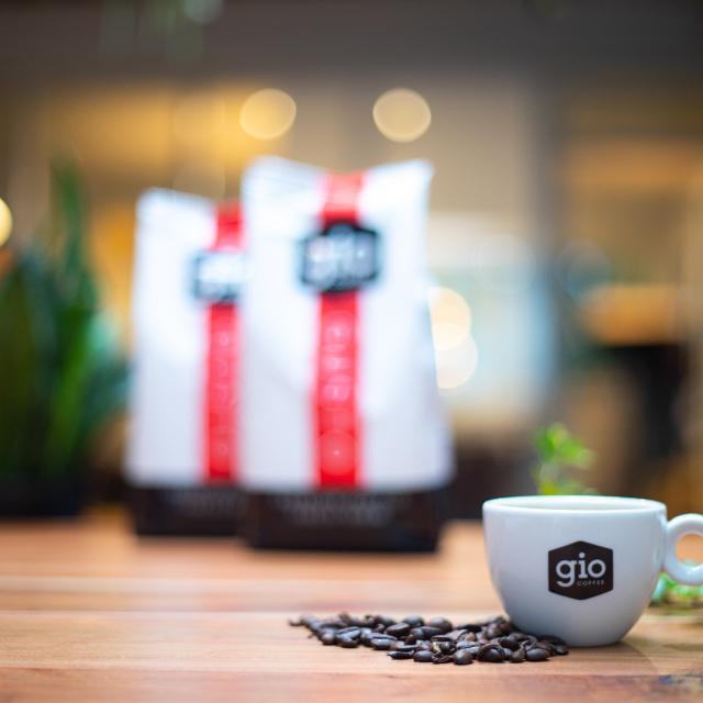 Sfeerbeeld-Gio-Coffee-Gusto-Fresh-Brew-koffiemelange-Zakelijke-Koffie.jpg