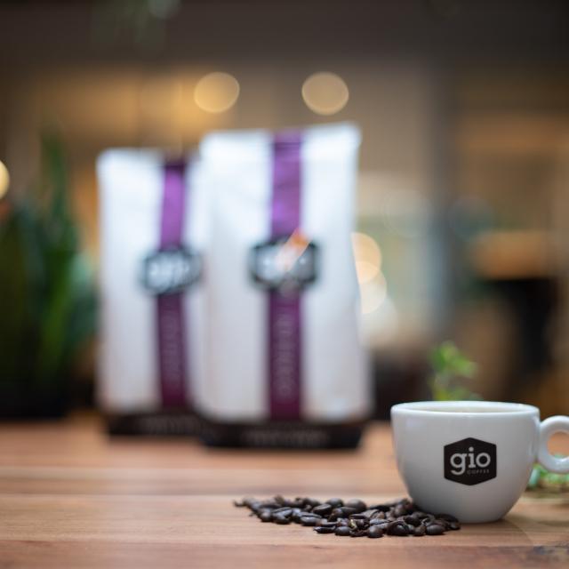 Sfeerbeeld-Gio-Coffee-Intenso-Fresh-Brew-koffiemelange-Zakelijke-Koffie.jpg