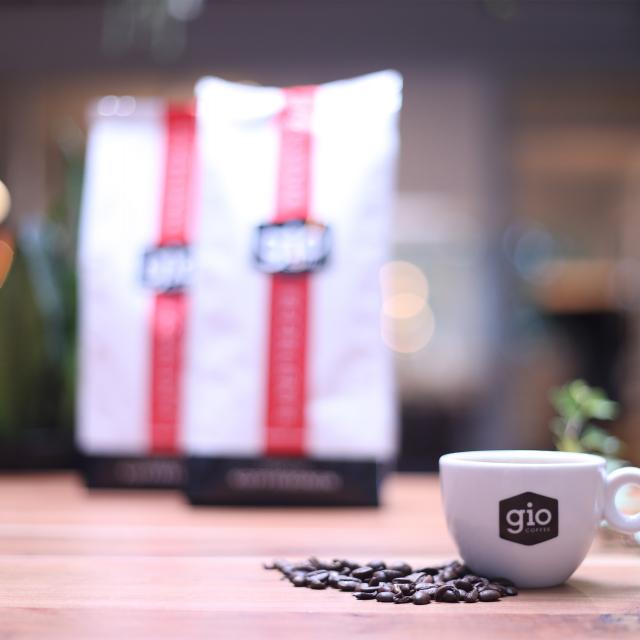 Sfeerbeeld-Gio-Coffee-Eccellente-Koffiebonen-Zakelijk