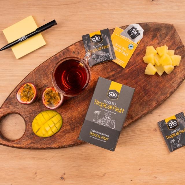 Gio Leaves Black Tea Tropical Fruits theemelange